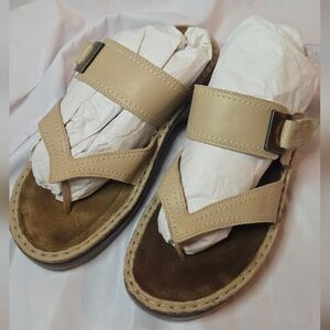 Naot Geneva Women's 38/7.5-8 Beige Leather Wedge Slide Sandals